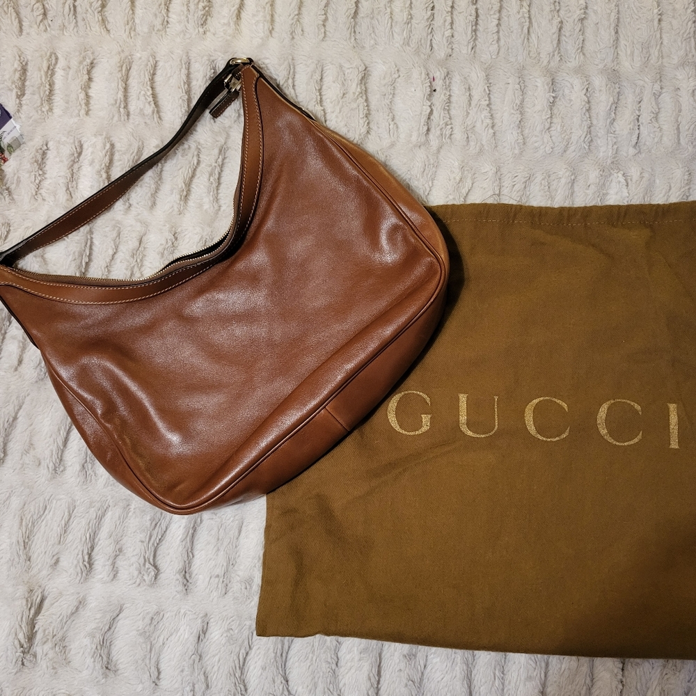 Gucci Authentic Tan Leather Hobo Bag Medium